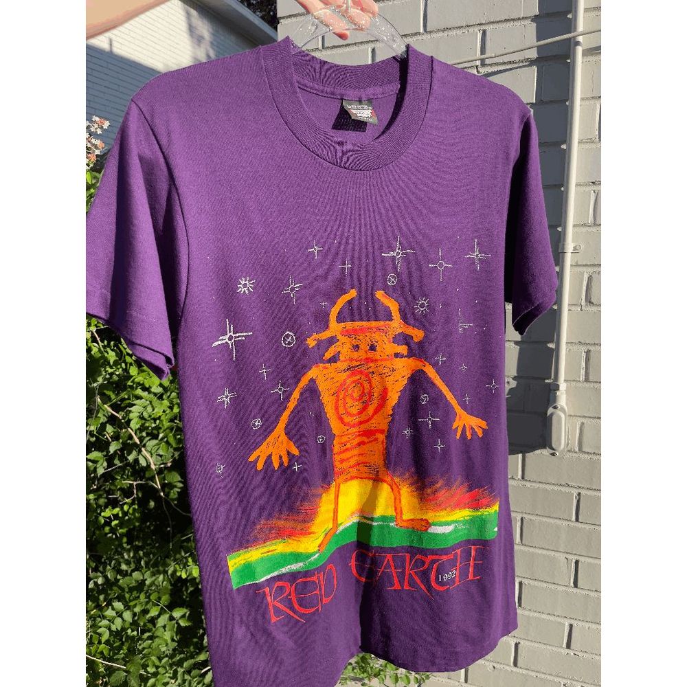 Vintage 90s Red Earth Festival Native American Art T Shirt size medium